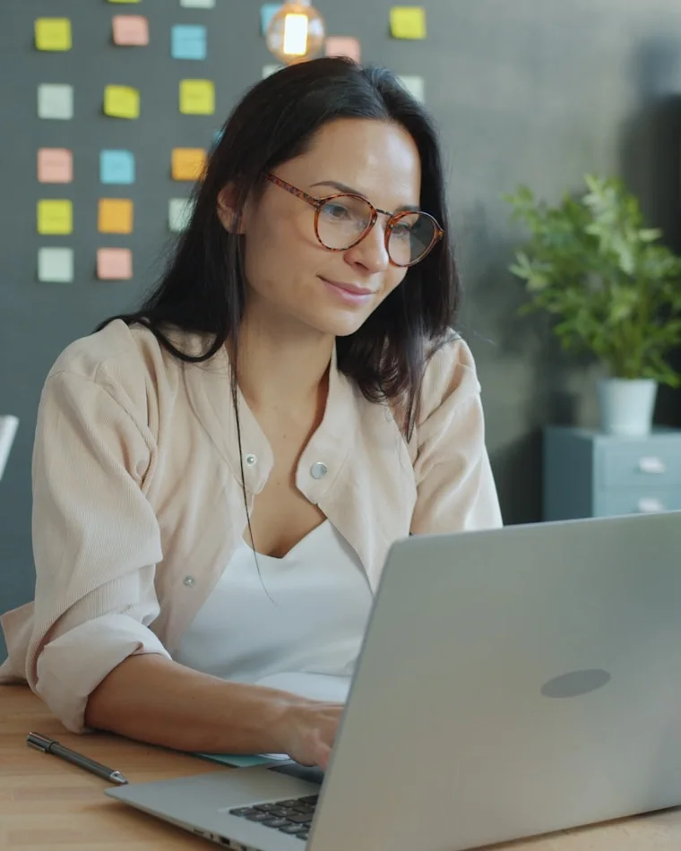 Mydrop scheduling LinkedIn document carousels, polls, videos, and posts from one calendar